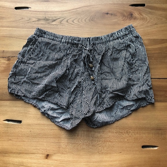 Old Navy Pants - Old Navy Rayon Soft Shorts Black Stripe